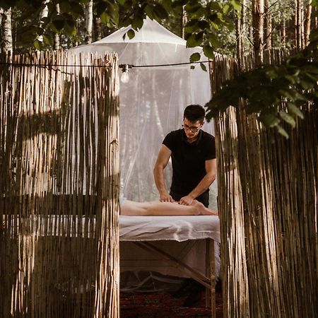 Jurty Z Widokiem, Prywatna Balia- Dzikolas Glamping Krasnobród Екстериор снимка