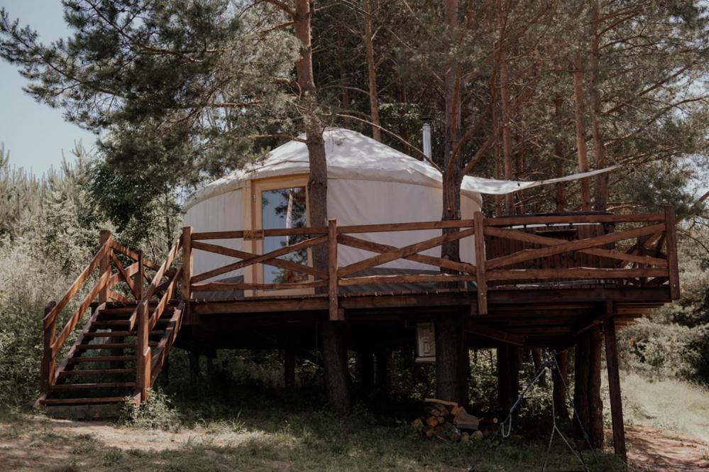 Jurty Z Widokiem, Prywatna Balia- Dzikolas Glamping Krasnobród Екстериор снимка