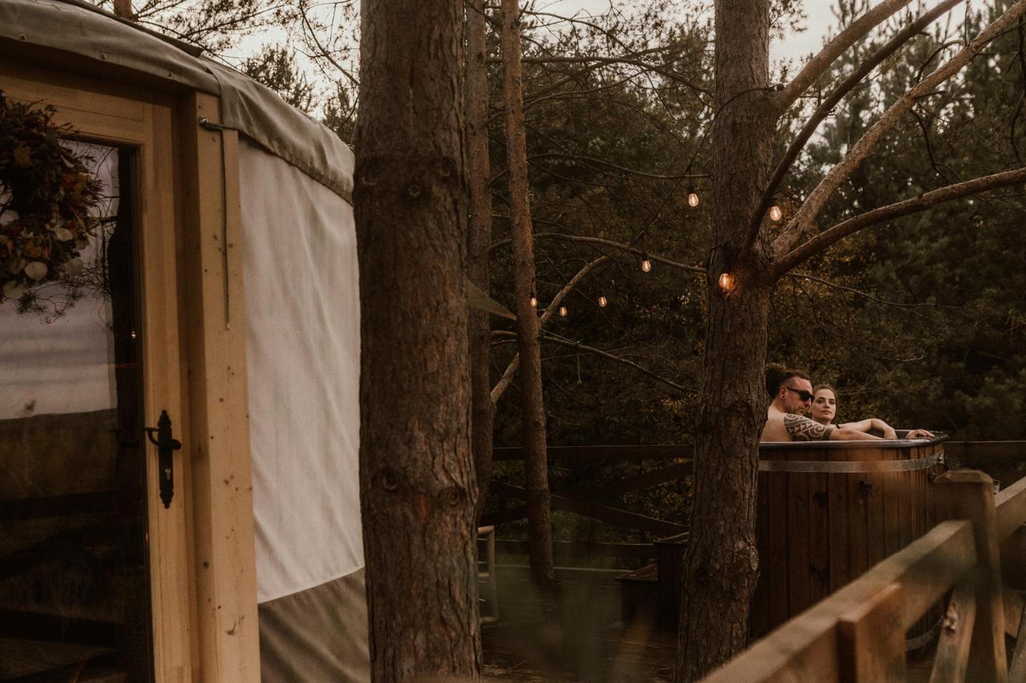 Jurty Z Widokiem, Prywatna Balia- Dzikolas Glamping Krasnobród Екстериор снимка