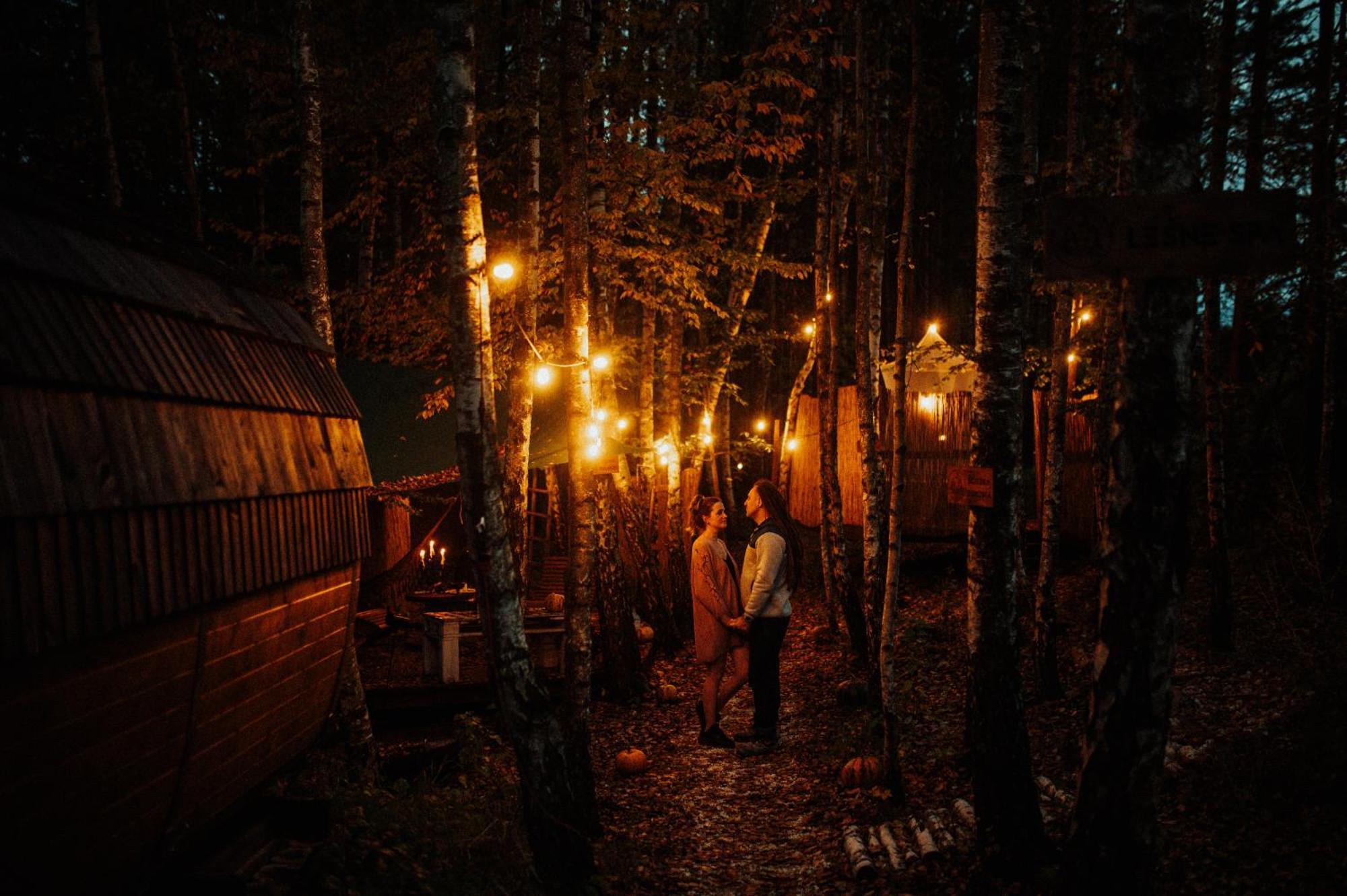 Jurty Z Widokiem, Prywatna Balia- Dzikolas Glamping Krasnobród Екстериор снимка